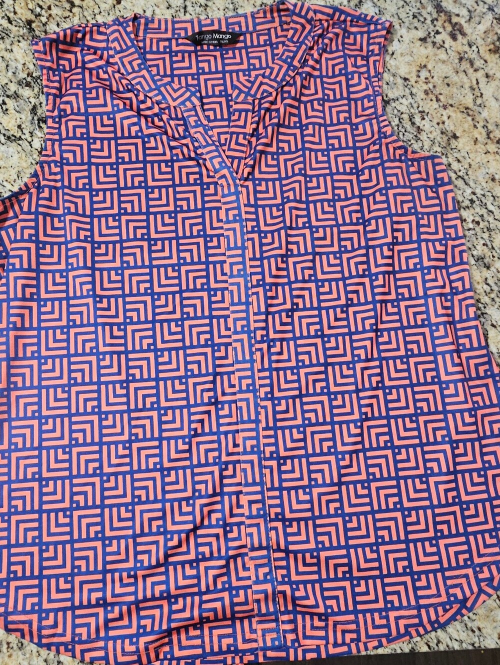 Tango Mango brand sleeveless blouse features a bold geometric print orange blue - Picture 5 of 8